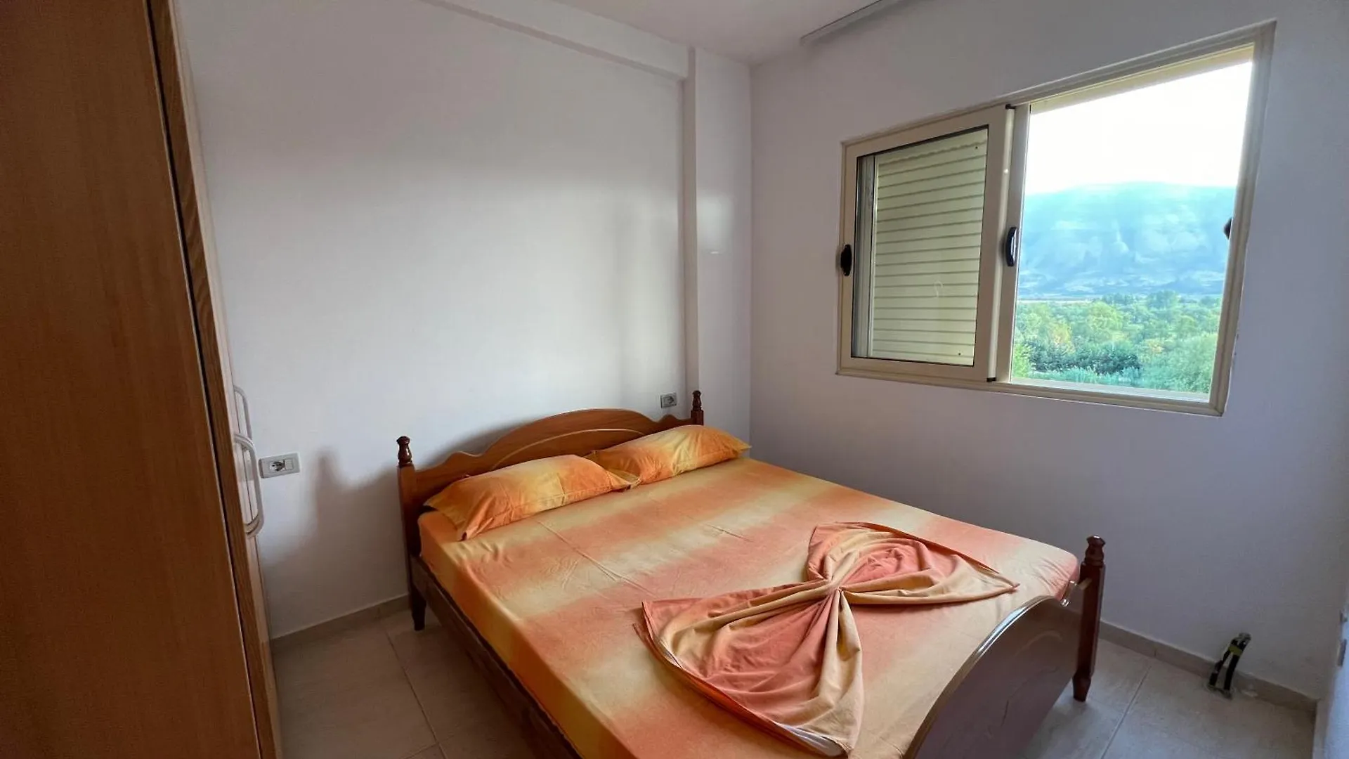 Sunrise Sea & Mountain Vista Apartments Orikum Αλβανία