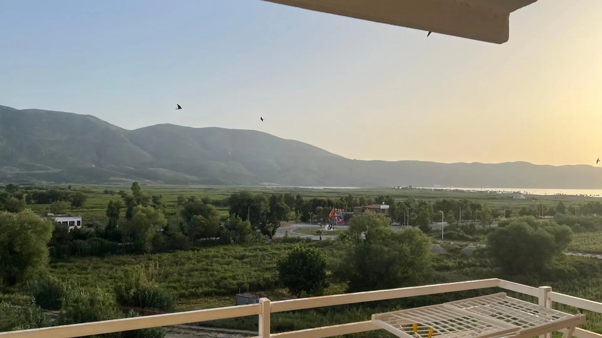 Sunrise Sea & Mountain Vista Apartments Orikum