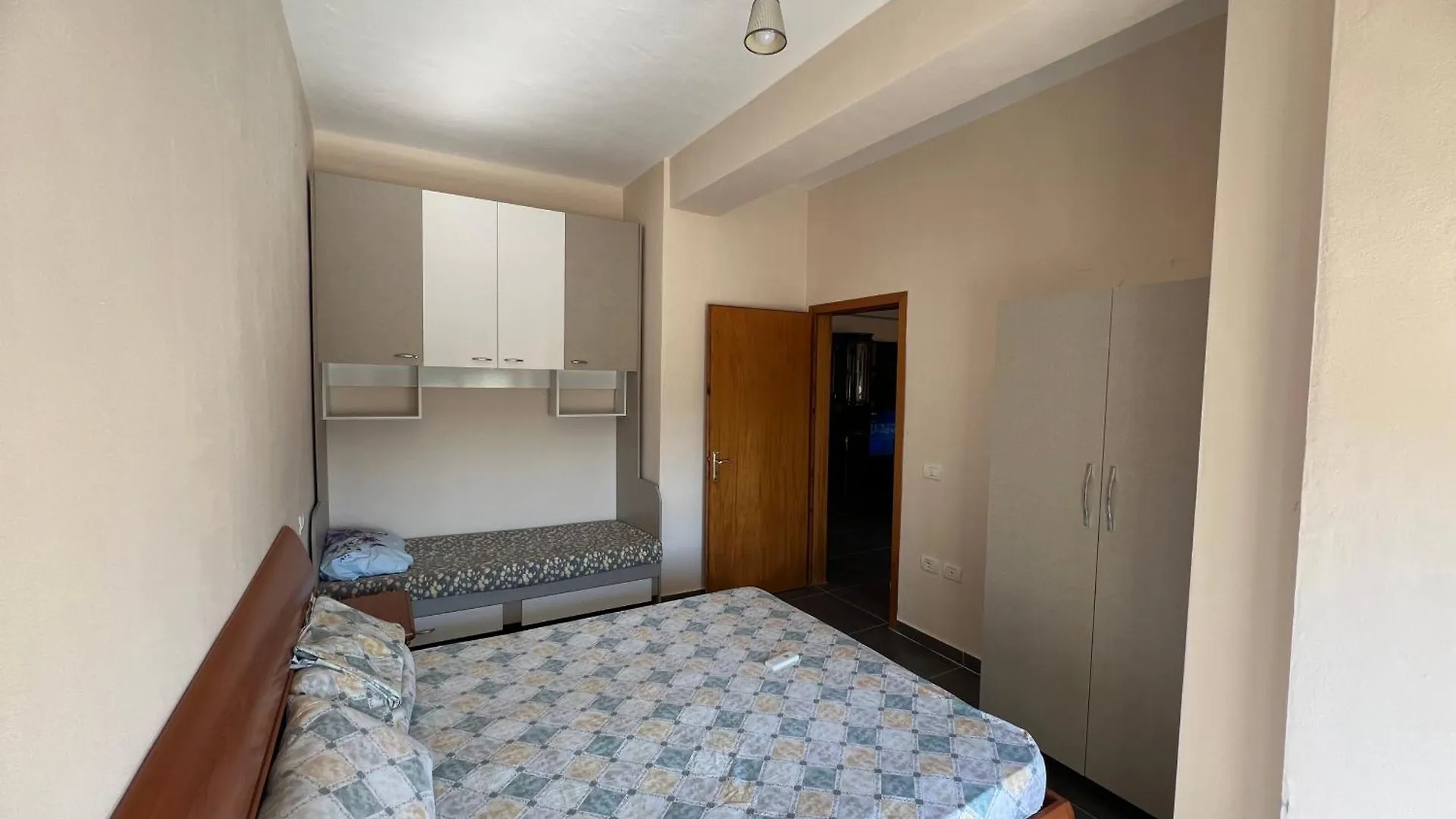 Sunrise Sea & Mountain Vista Apartments Orikum